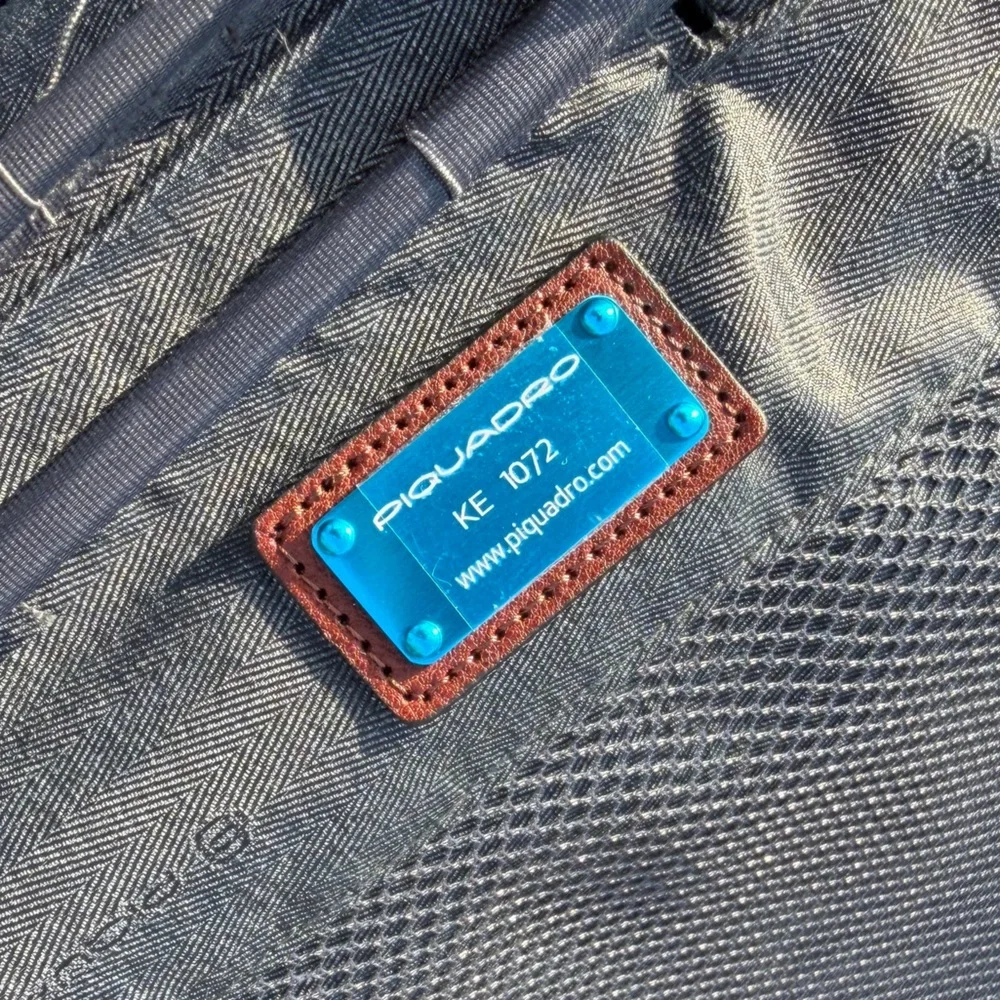 Piquadro gently used